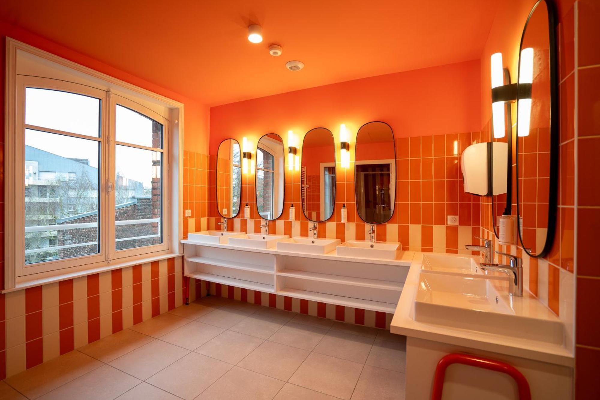 Central Hostel Lille Centre ภายนอก รูปภาพ