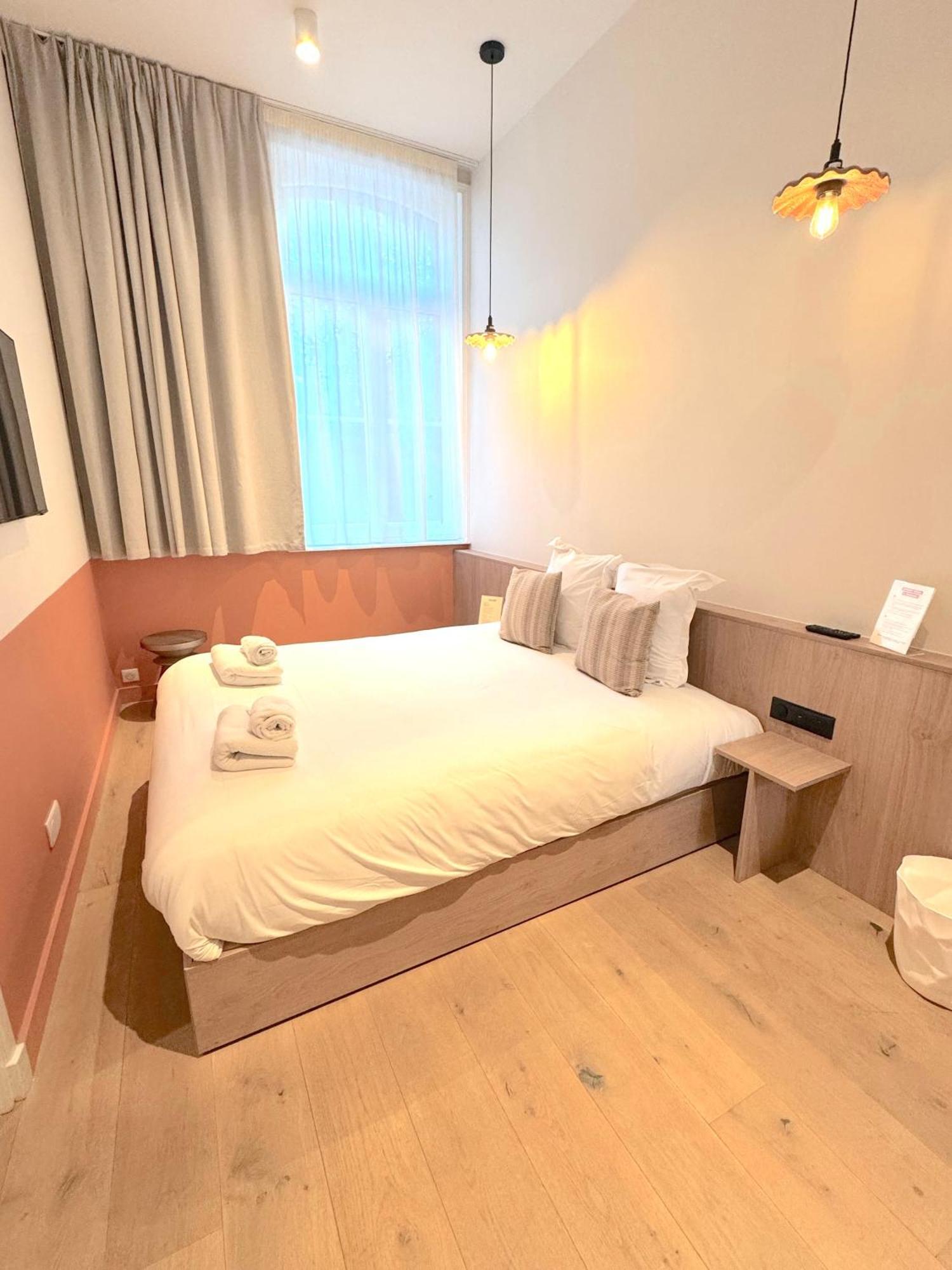 Central Hostel Lille Centre ภายนอก รูปภาพ